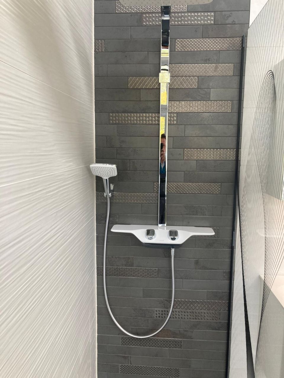 Moderne Dusche Aufnahme 2